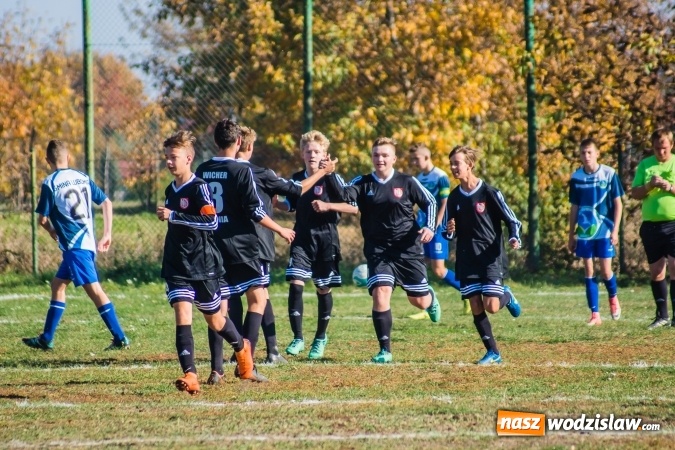 Zdjęcie w galerii na portalu naszwodzislaw.com: MKS Gminy Lubomia gorszy od Wichru Płonia wiadomości z regionu