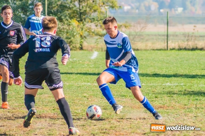 Zdjęcie w galerii na portalu naszwodzislaw.com: MKS Gminy Lubomia gorszy od Wichru Płonia wiadomości z regionu