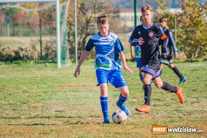 Zdjęcie w galerii na portalu naszwodzislaw.com: MKS Gminy Lubomia gorszy od Wichru Płonia wiadomości z regionu