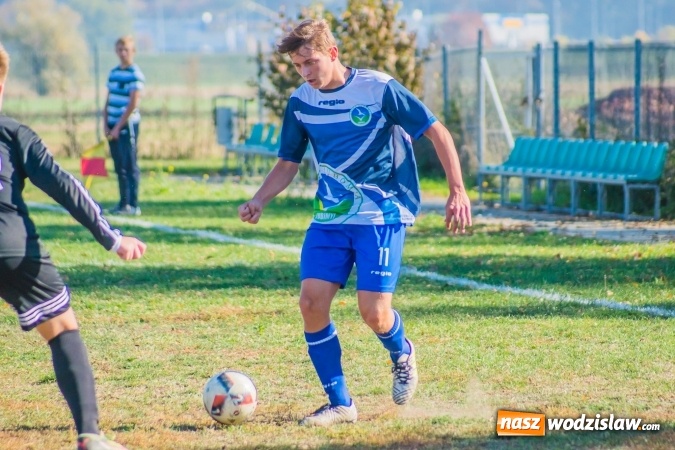 Zdjęcie w galerii na portalu naszwodzislaw.com: MKS Gminy Lubomia gorszy od Wichru Płonia wiadomości z regionu