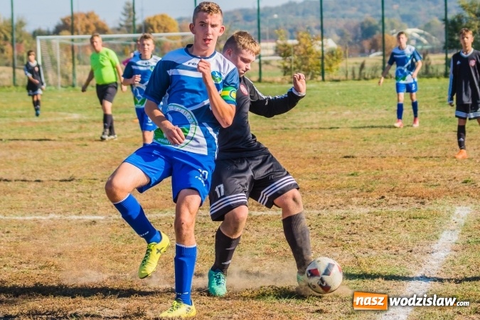 Zdjęcie w galerii na portalu naszwodzislaw.com: MKS Gminy Lubomia gorszy od Wichru Płonia wiadomości z regionu