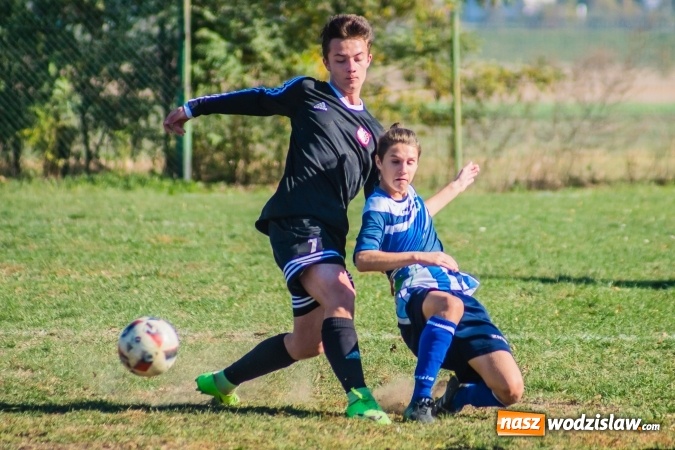 Zdjęcie w galerii na portalu naszwodzislaw.com: MKS Gminy Lubomia gorszy od Wichru Płonia wiadomości z regionu