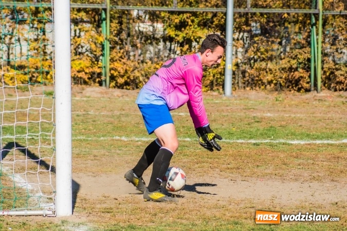 Zdjęcie w galerii na portalu naszwodzislaw.com: MKS Gminy Lubomia gorszy od Wichru Płonia wiadomości z regionu
