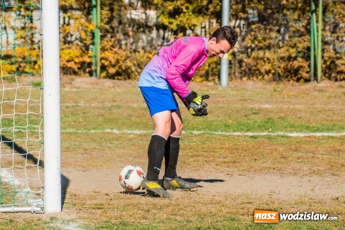 Zdjęcie w galerii na portalu naszwodzislaw.com: MKS Gminy Lubomia gorszy od Wichru Płonia wiadomości z regionu