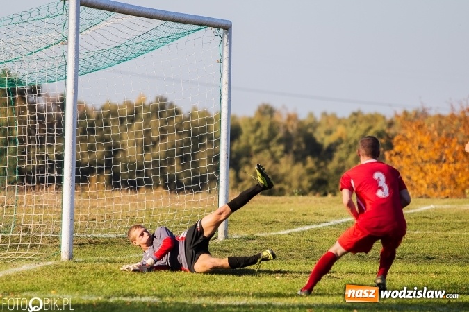 Zdjęcie w galerii na portalu naszwodzislaw.com: Faworyt nie zawiódł. Kobyla pewnie pokonała Naprzód z Zawady wiadomości z regionu