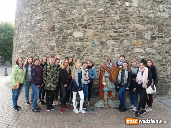 Zdjęcie w galerii na portalu naszwodzislaw.com: Zespół Szkół Ekonomicznych przekracza granice wiadomości z regionu