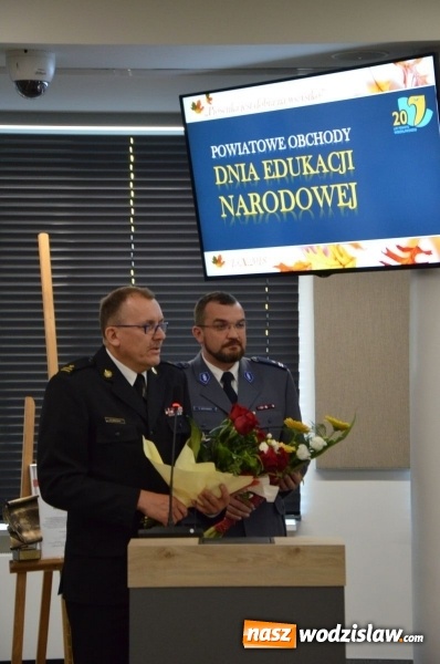 Zdjęcie w galerii na portalu naszwodzislaw.com: W powiecie obchodzono Dzień Nauczyciela wiadomości z regionu