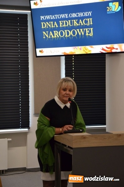 Zdjęcie w galerii na portalu naszwodzislaw.com: W powiecie obchodzono Dzień Nauczyciela wiadomości z regionu