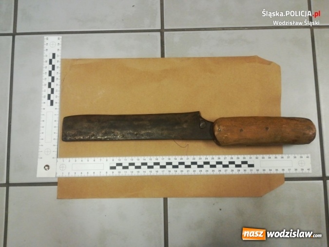 Zdjęcie w galerii na portalu naszwodzislaw.com: Z maczetą napadli na 24-latka. Napastnicy w rękach policji wiadomości z regionu