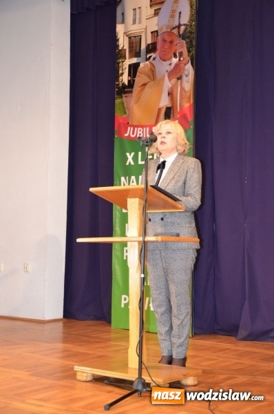 Zdjęcie w galerii na portalu naszwodzislaw.com: Od dziesięciu lat DPS w Gorzycach nosi imię Papieża Jana Pawła II wiadomości z regionu