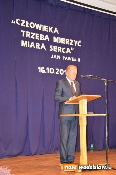 Zdjęcie w galerii na portalu naszwodzislaw.com: Od dziesięciu lat DPS w Gorzycach nosi imię Papieża Jana Pawła II wiadomości z regionu