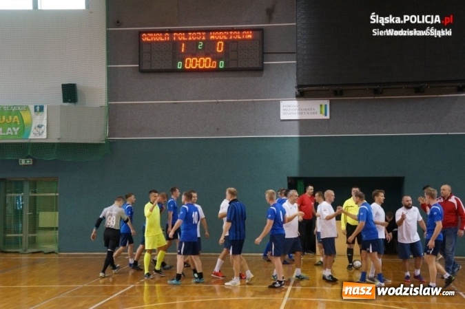 Zdjęcie w galerii na portalu naszwodzislaw.com: Policjanci z KPP Wodzisław na podium wojewódzkich mistrzostw policji w piłce halowej wiadomości z regionu