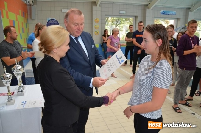 Zdjęcie w galerii na portalu naszwodzislaw.com: Zawody pływackie o Puchar Starosty na Mancie wiadomości z regionu