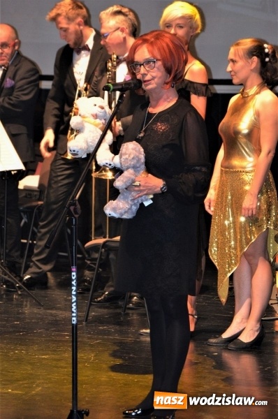 Zdjęcie w galerii na portalu naszwodzislaw.com: Orkiestra Kameralna Eleganza zabrała w podróż do Wiednia wiadomości z regionu