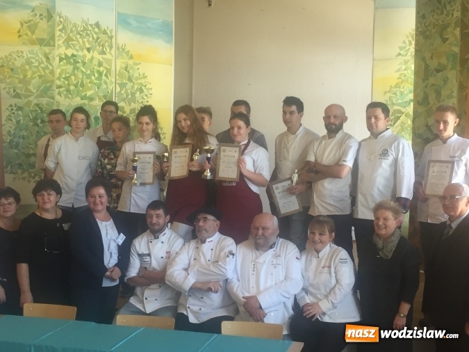 Zdjęcie w galerii na portalu naszwodzislaw.com: Gastronomowie z wodzisławskiego Ekonomika zdominowali konkurs kulinarny w Cieszynie wiadomości z regionu