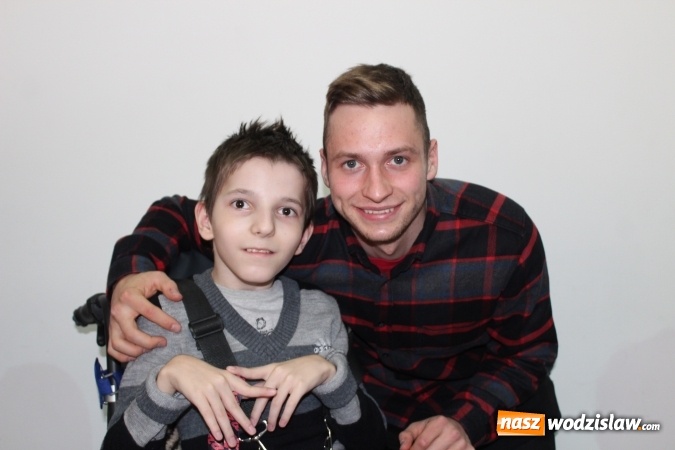 Zdjęcie w galerii na portalu naszwodzislaw.com: Kacper Woryna gościem Zespołu Placówek Szkolno-Wychowawczo-Rewalidacyjnych w Wodzisławiu Śląskim wiadomości z regionu