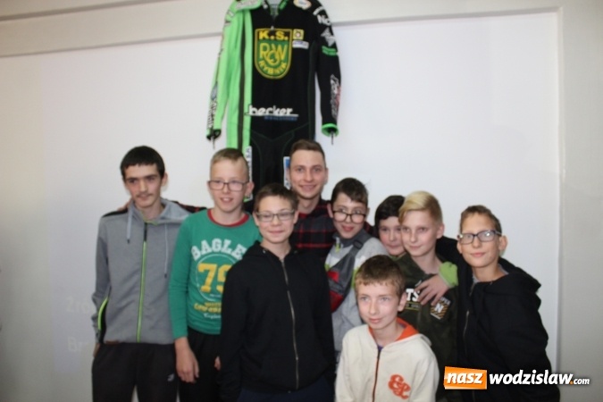Zdjęcie w galerii na portalu naszwodzislaw.com: Kacper Woryna gościem Zespołu Placówek Szkolno-Wychowawczo-Rewalidacyjnych w Wodzisławiu Śląskim wiadomości z regionu