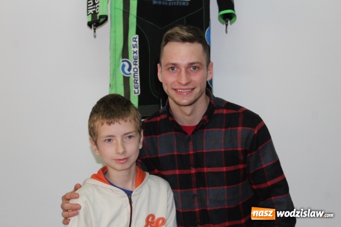 Zdjęcie w galerii na portalu naszwodzislaw.com: Kacper Woryna gościem Zespołu Placówek Szkolno-Wychowawczo-Rewalidacyjnych w Wodzisławiu Śląskim wiadomości z regionu