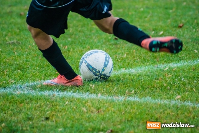 Zdjęcie w galerii na portalu naszwodzislaw.com: Dwa szybkie trafienia ustawiły spotkanie. Juniorzy Tworkowa pokonali Turzę Śląską wiadomości z regionu