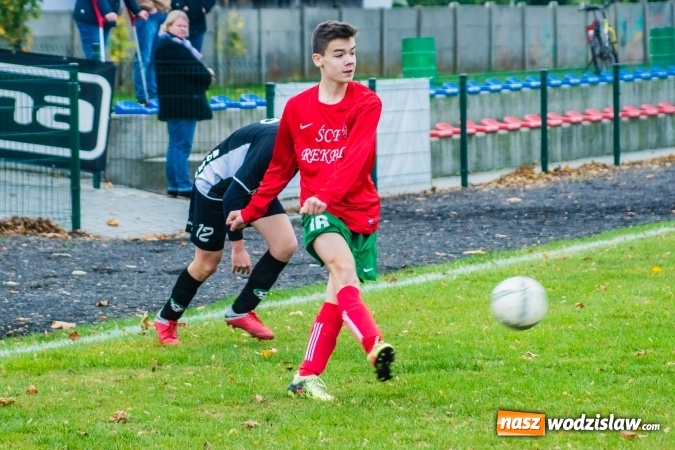 Zdjęcie w galerii na portalu naszwodzislaw.com: Dwa szybkie trafienia ustawiły spotkanie. Juniorzy Tworkowa pokonali Turzę Śląską wiadomości z regionu