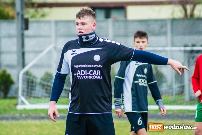 Zdjęcie w galerii na portalu naszwodzislaw.com: Dwa szybkie trafienia ustawiły spotkanie. Juniorzy Tworkowa pokonali Turzę Śląską wiadomości z regionu