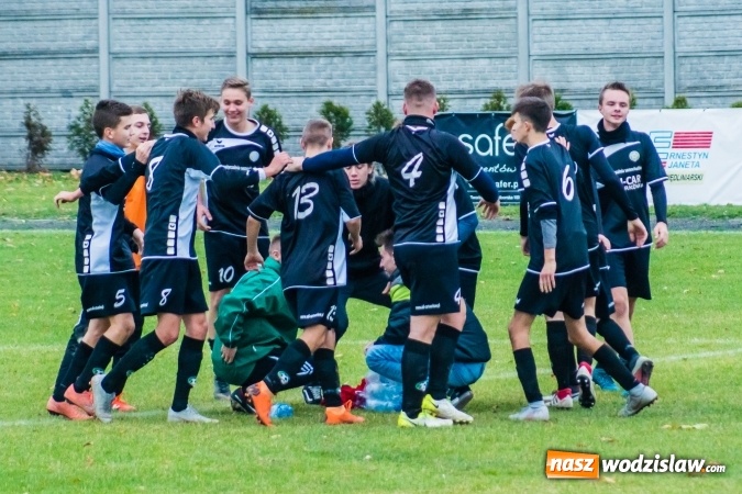 Zdjęcie w galerii na portalu naszwodzislaw.com: Dwa szybkie trafienia ustawiły spotkanie. Juniorzy Tworkowa pokonali Turzę Śląską wiadomości z regionu