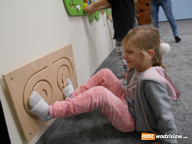 Zdjęcie w galerii na portalu naszwodzislaw.com: Dzieci z Przedszkola numer 18 odwiedziły Wodzisławskie Oświatowe Centrum Nauki i Techniki wiadomości z regionu