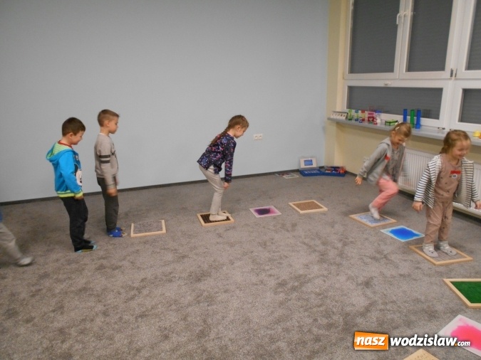 Zdjęcie w galerii na portalu naszwodzislaw.com: Dzieci z Przedszkola numer 18 odwiedziły Wodzisławskie Oświatowe Centrum Nauki i Techniki wiadomości z regionu