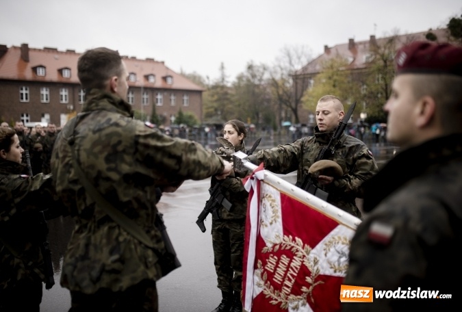 Zdjęcie w galerii na portalu naszwodzislaw.com: Przysięga żołnierzy 13. Śląskiej Brygady Obrony Terytorialnej wiadomości z regionu