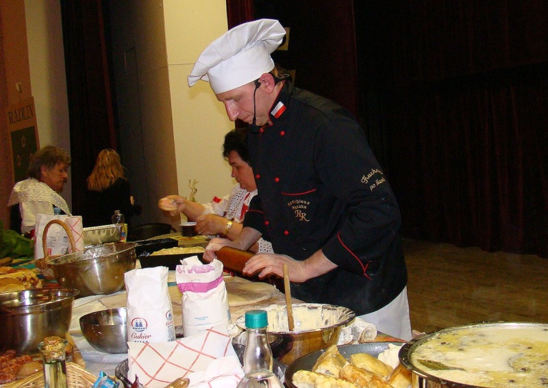 Zdjęcie w galerii na portalu naszwodzislaw.com: Jak Remigiusz Rączka w Radlinie gotował wiadomości z regionu