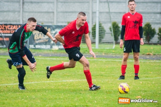 Zdjęcie w galerii na portalu naszwodzislaw.com: A klasa. Totalna demolka w Tworkowie wiadomości z regionu