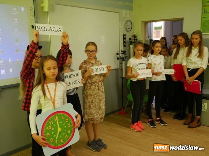 Zdjęcie w galerii na portalu naszwodzislaw.com: W wodzisławskiej SP 10 otwarto Zieloną Pracownię wiadomości z regionu
