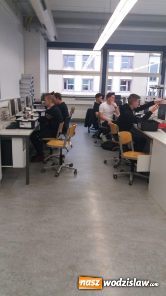 Zdjęcie w galerii na portalu naszwodzislaw.com: Wizyta uczniów ZST w partnerskiej Wilhelm-Maybach-Schule w Heilbronn wiadomości z regionu