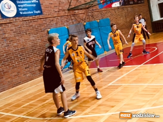 Zdjęcie w galerii na portalu naszwodzislaw.com: Młodzi koszykarze z Wodzisławia Śląskiego z pierwszym zwycięstwem w dywizji B wiadomości z regionu