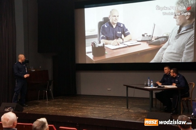 Zdjęcie w galerii na portalu naszwodzislaw.com: Debata policji z mieszkańcami gminy Godów wiadomości z regionu