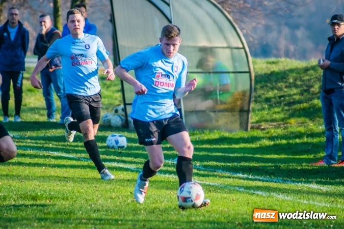 Zdjęcie w galerii na portalu naszwodzislaw.com: B klasa. W Zabełkowie strzelali w końcówkach wiadomości z regionu