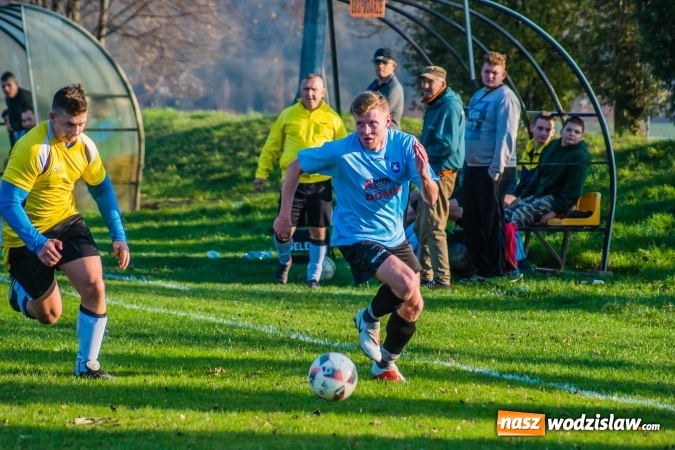 Zdjęcie w galerii na portalu naszwodzislaw.com: B klasa. W Zabełkowie strzelali w końcówkach wiadomości z regionu