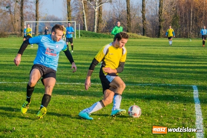 Zdjęcie w galerii na portalu naszwodzislaw.com: B klasa. W Zabełkowie strzelali w końcówkach wiadomości z regionu