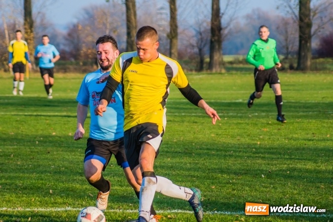 Zdjęcie w galerii na portalu naszwodzislaw.com: B klasa. W Zabełkowie strzelali w końcówkach wiadomości z regionu