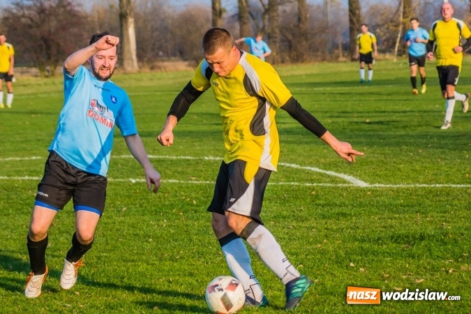 Zdjęcie w galerii na portalu naszwodzislaw.com: B klasa. W Zabełkowie strzelali w końcówkach wiadomości z regionu