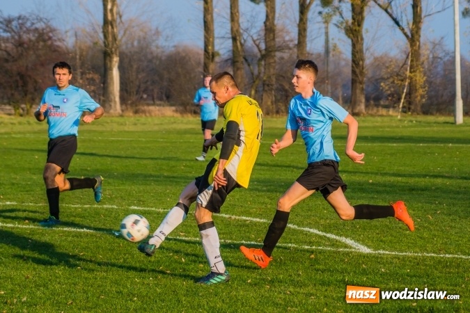 Zdjęcie w galerii na portalu naszwodzislaw.com: B klasa. W Zabełkowie strzelali w końcówkach wiadomości z regionu