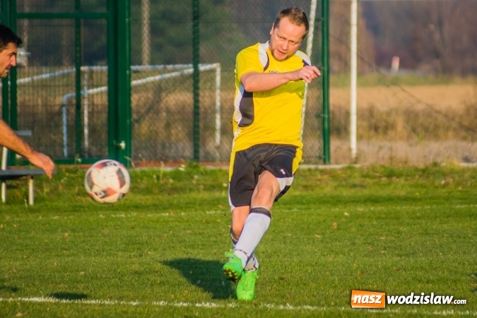 Zdjęcie w galerii na portalu naszwodzislaw.com: B klasa. W Zabełkowie strzelali w końcówkach wiadomości z regionu