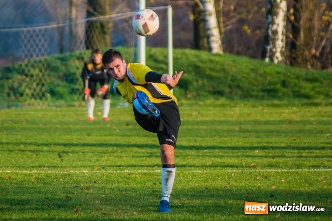 Zdjęcie w galerii na portalu naszwodzislaw.com: B klasa. W Zabełkowie strzelali w końcówkach wiadomości z regionu