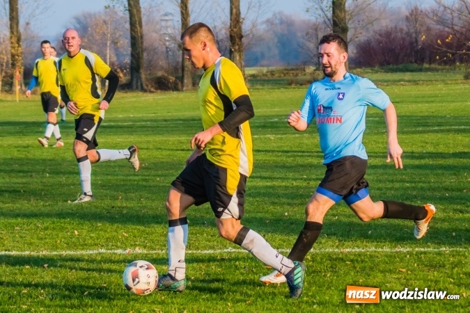 Zdjęcie w galerii na portalu naszwodzislaw.com: B klasa. W Zabełkowie strzelali w końcówkach wiadomości z regionu