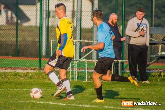 Zdjęcie w galerii na portalu naszwodzislaw.com: B klasa. W Zabełkowie strzelali w końcówkach wiadomości z regionu