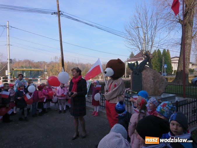 Zdjęcie w galerii na portalu naszwodzislaw.com: Stulecie Niepodległej w przedszkolu im. Misia Uszatka w Pszowie wiadomości z regionu