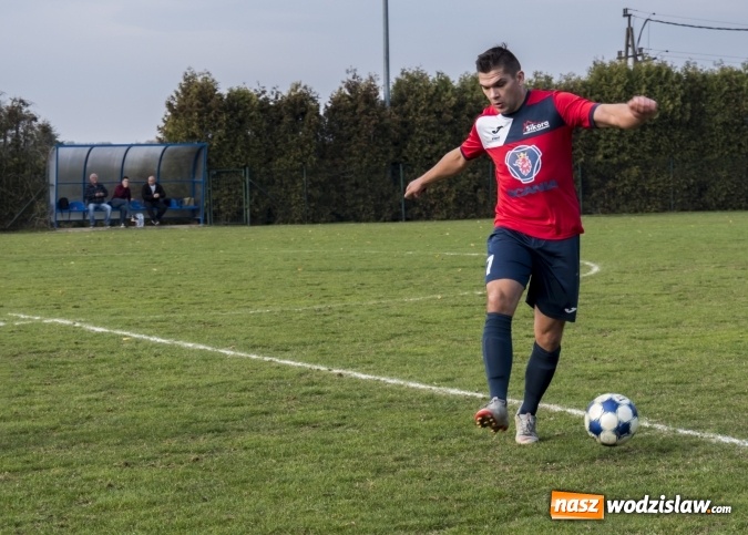 Zdjęcie w galerii na portalu naszwodzislaw.com: Markowice kontra Bełsznica. Wszystko rozegrało się w drugiej połowie wiadomości z regionu