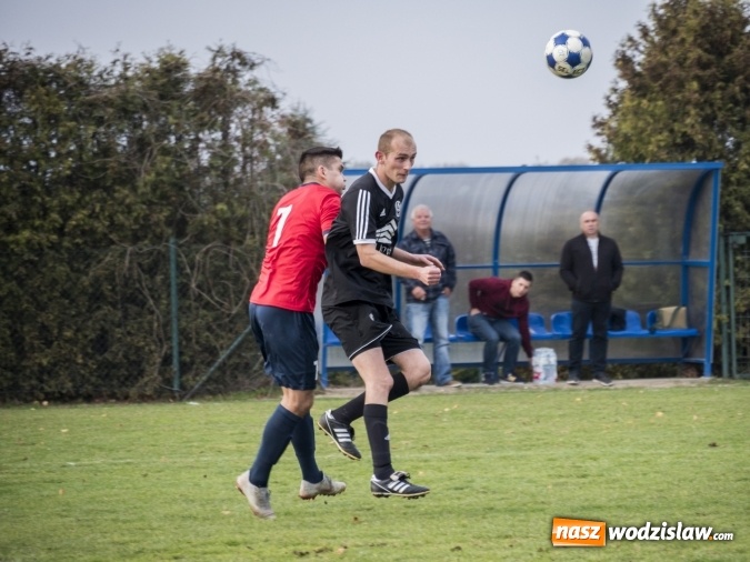 Zdjęcie w galerii na portalu naszwodzislaw.com: Markowice kontra Bełsznica. Wszystko rozegrało się w drugiej połowie wiadomości z regionu