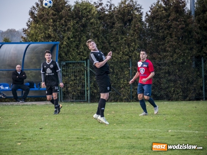 Zdjęcie w galerii na portalu naszwodzislaw.com: Markowice kontra Bełsznica. Wszystko rozegrało się w drugiej połowie wiadomości z regionu