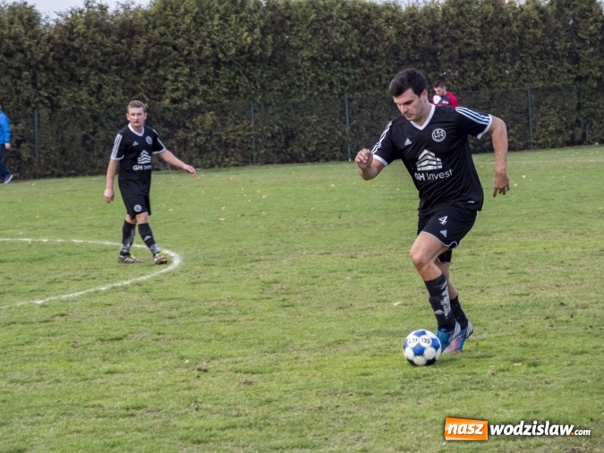 Zdjęcie w galerii na portalu naszwodzislaw.com: Markowice kontra Bełsznica. Wszystko rozegrało się w drugiej połowie wiadomości z regionu